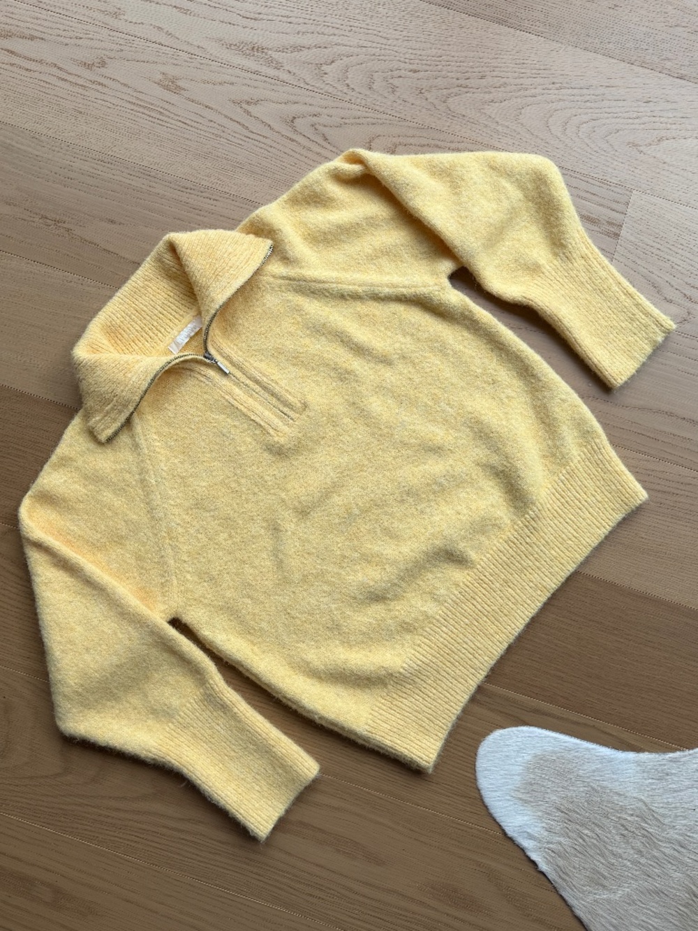 Yellow Sweater with zipper